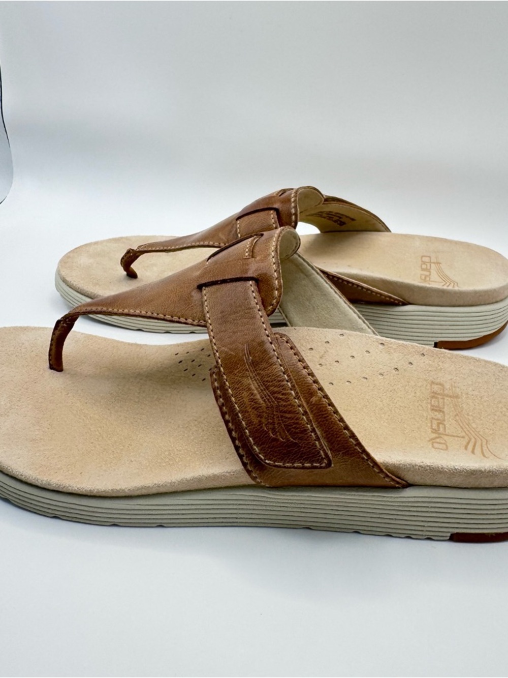 Dansko Womens Cece Sand Burnished Calf Size EU 39 flip flop sandals - Picture 2 of 8